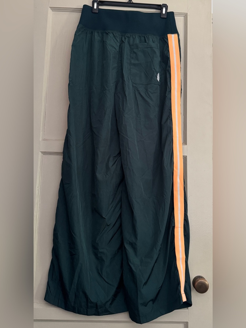 FP Movement Time Trials Track Pants Size M NWOT - Picture 5 of 10